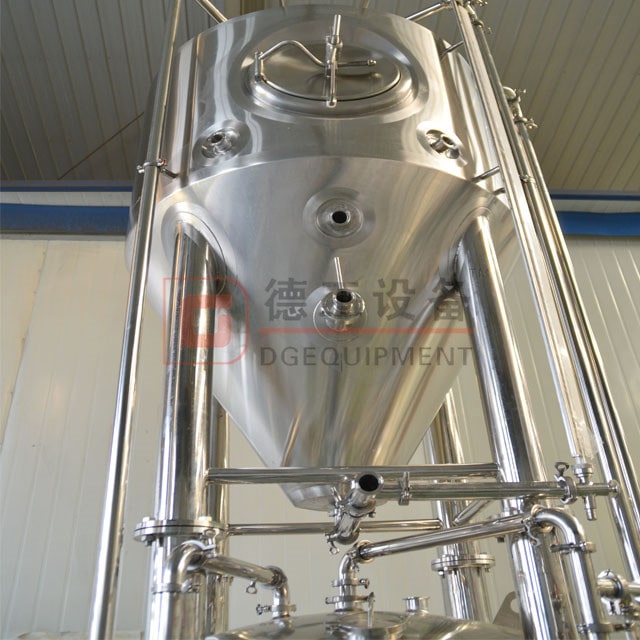 Customizable 5bbl-10bbl stacked fermentation tank produced by the unique DEGONG manufacturer