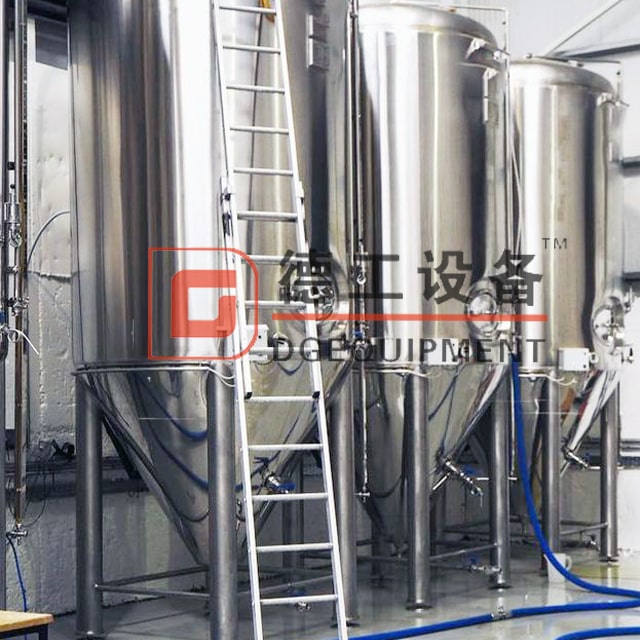 700L 7BBL China The Best Technology Beer Equipment High Quality Professional Craft Dimple Jacket SUS304 Fermentation Vessel 