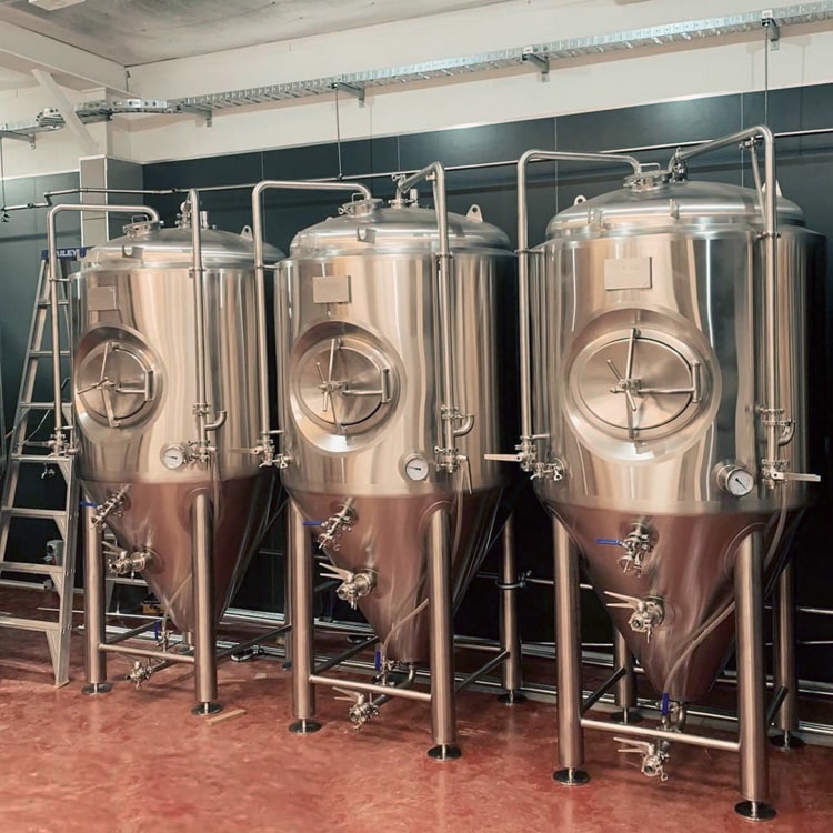 Beer fermentation tank