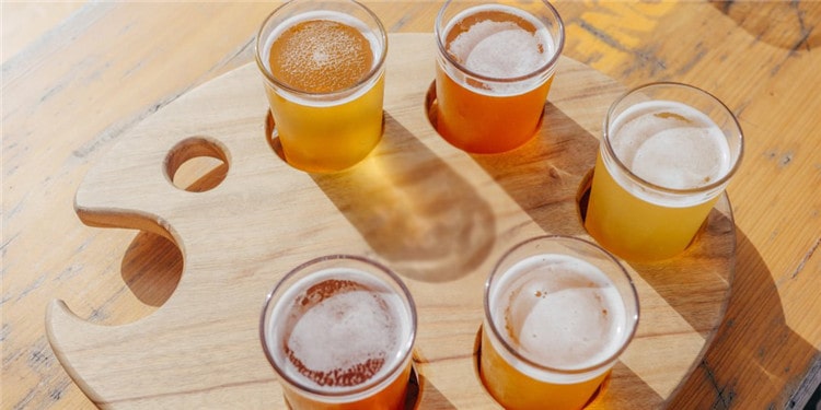 healthy beer drinking-min