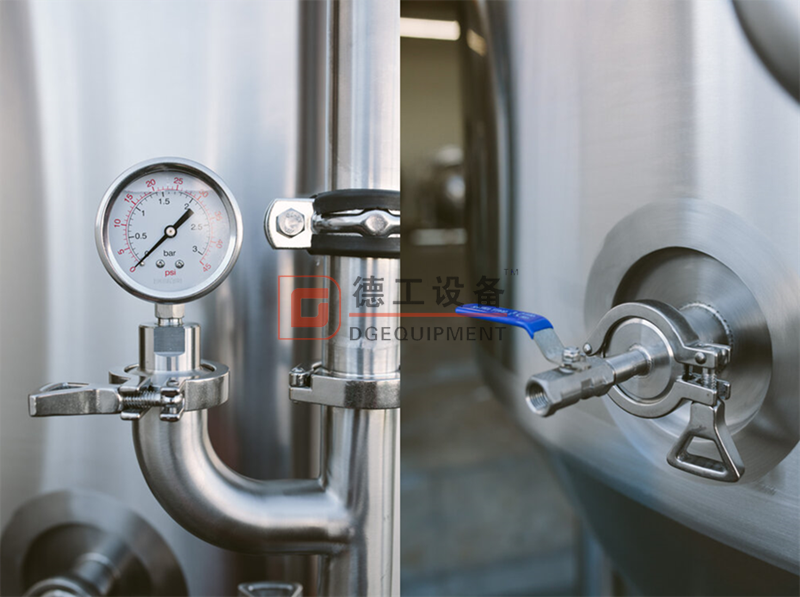 pressure gauge of FV