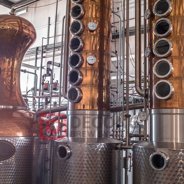 1000L Gin Distillation Column Vodka Distillery Alcohol Distiller Copper Distillation Equipment 