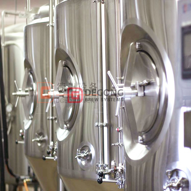 Custom stainless steel jacket fermenter applied in restaurant beer bar 