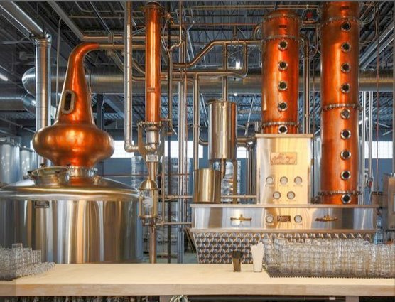 What is the difference between fermented liquor and distilling liquor