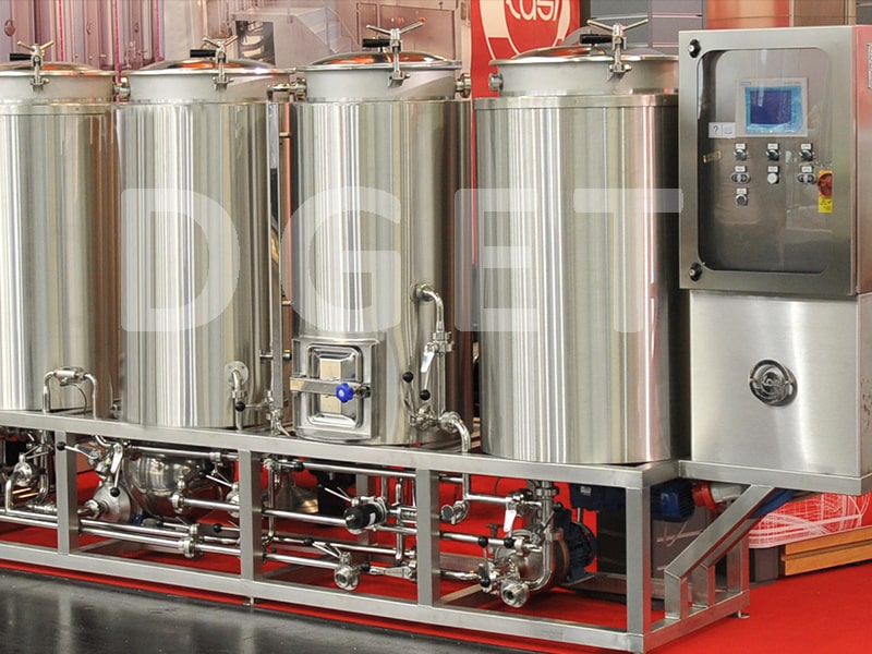 beer brewing equipment