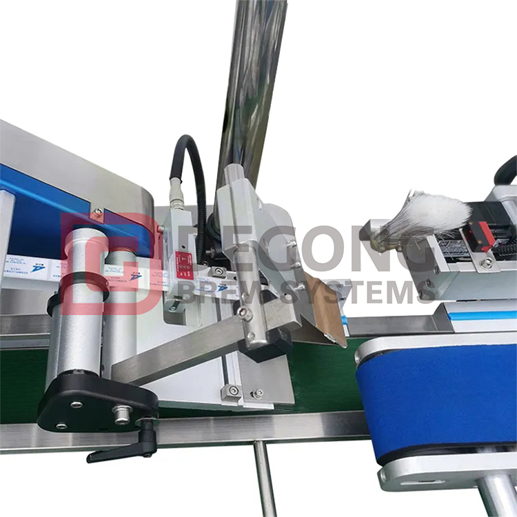 Automatic single-sided machine labeling box carton large can brushing machine, packaging box corner marking machine, label applicator