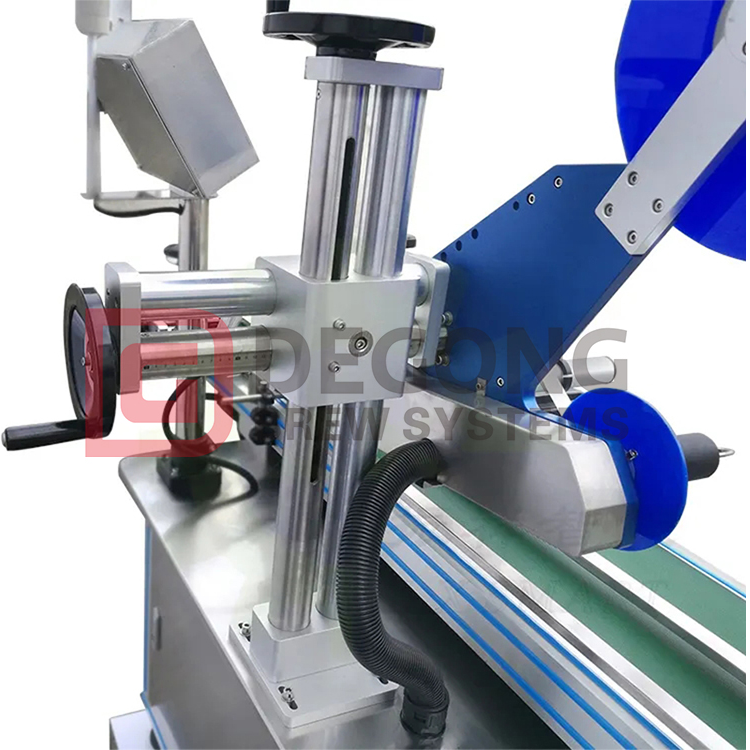 Automatic single-sided machine labeling box carton large can brushing machine, packaging box corner marking machine, label applicator