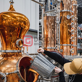 500-1000liter alembic copper still pot distilling equipment micro whiskey for sale 