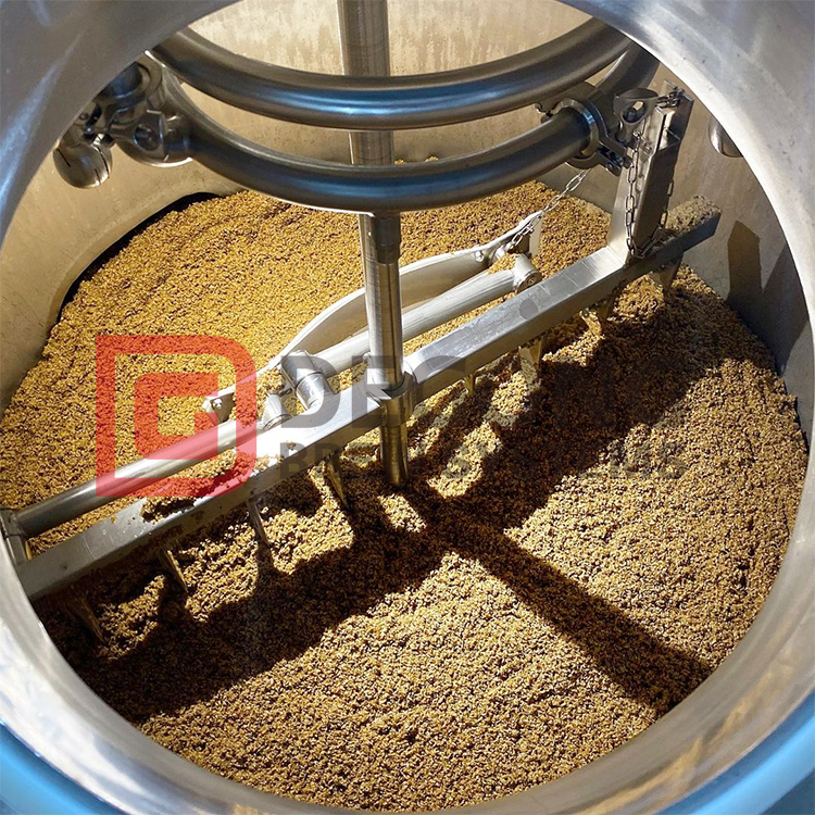 When brewing craft beer, why should the sparging water be controlled at 78 degrees Celsius